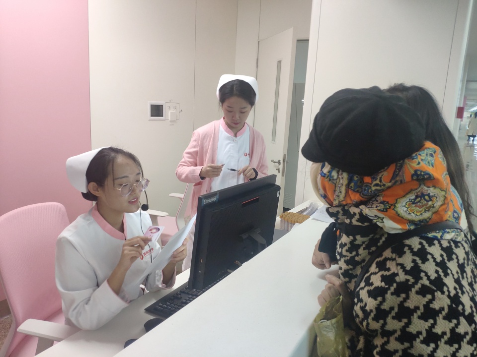 【一點(diǎn)資訊】健康陜西報(bào)道—公益在路上，西安國際醫(yī)學(xué)中心醫(yī)院腫瘤免費(fèi)篩查行動溫暖人心