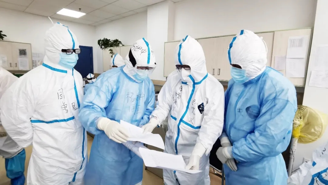 【戰(zhàn)“疫”人物】此刻，我不能有一絲松懈——記西安國(guó)際醫(yī)學(xué)中心醫(yī)院急診醫(yī)學(xué)科副主任楊宗義