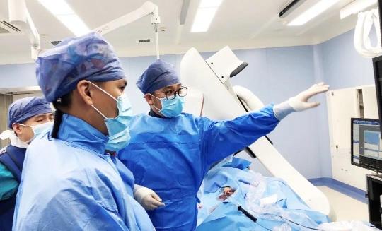 三秦都市報(bào)—慌！慌！慌！七旬大叔選擇這里心不“慌”了