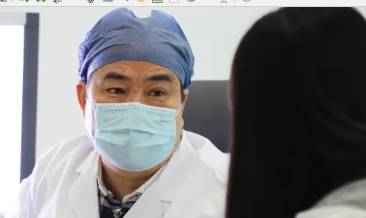 戰(zhàn)疫是英雄 救治是楷?！靼矅?guó)際醫(yī)學(xué)中心醫(yī)院支援湖北醫(yī)療隊(duì)隊(duì)員返崗工作干勁十足