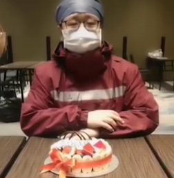 祝在前線奮戰(zhàn)的白衣戰(zhàn)士生日快樂！
