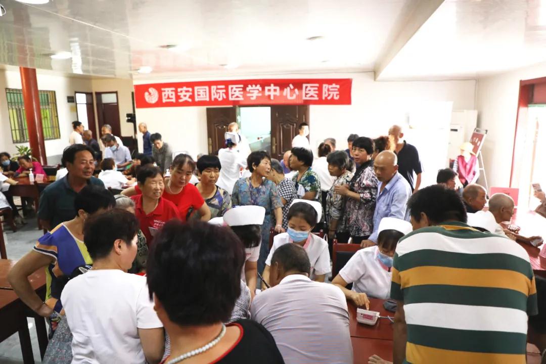 “施天使之愛，佑百姓健康”系列公益義診——走進(jìn)綠地社區(qū)