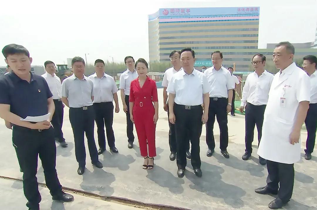 省委常委、市委書(shū)記王浩親臨西安國(guó)際醫(yī)學(xué)中心醫(yī)院檢查指導(dǎo)健康西安建設(shè)工作