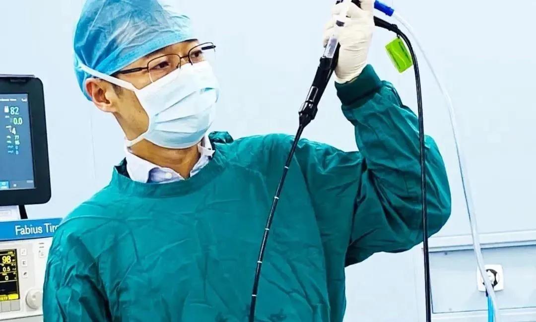 6秒打通氣道！胸科專家為80歲患者實施TTS氣道支架手術(shù)