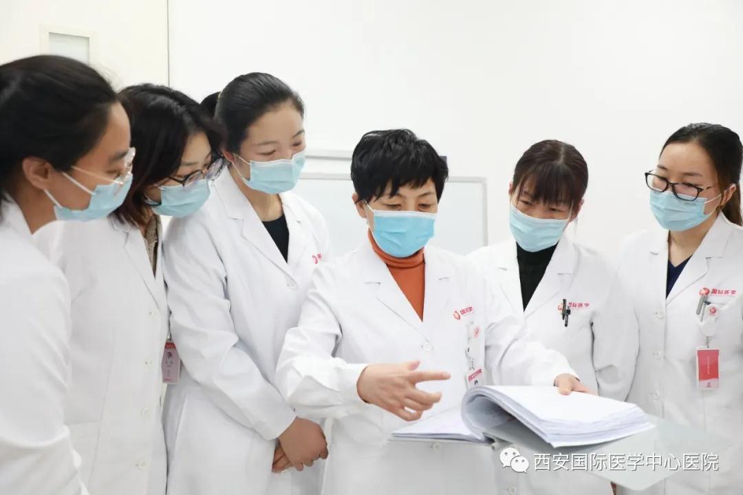 81歲老人腹大如球，一個(gè)半小時(shí)后……