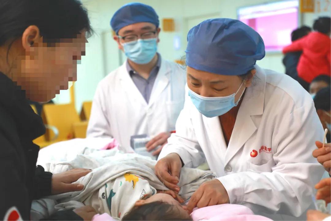 小兒高熱暈厥，這個(gè)穴位一針見效！