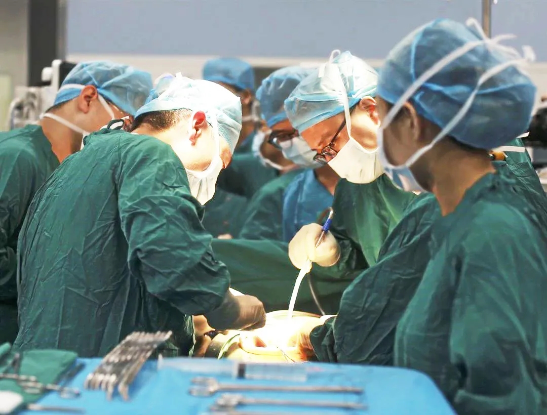 60歲女性，腹圍持續(xù)增大似懷孕10月，原因究竟為何？