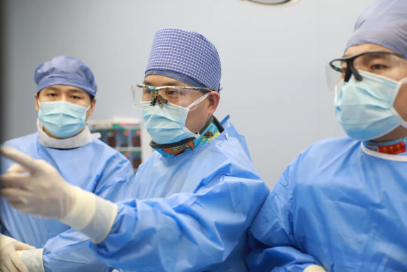 大醫(yī)之術(shù)⑨｜“心”路是怎樣被打通的？——心臟病醫(yī)院成功救治一例急性右冠心梗恰逢左主干真性分叉嚴(yán)重冠脈病變患者