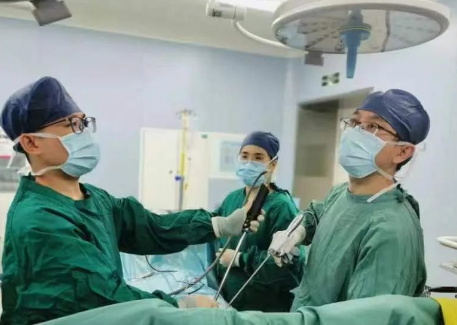 乳腺癌術(shù)后再患肺結(jié)節(jié)，微創(chuàng)、精準(zhǔn)多亞段聯(lián)合切除手術(shù)根治早癌