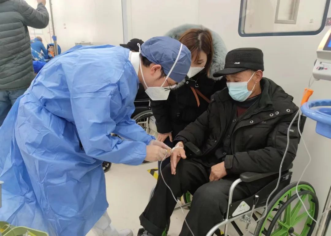 向光而行，致敬元旦堅守“醫(yī)”線的你們！