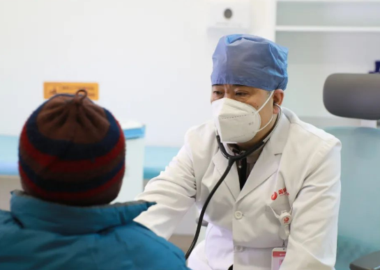 勇者無(wú)畏，他們執(zhí)一份堅(jiān)守與擔(dān)當(dāng)