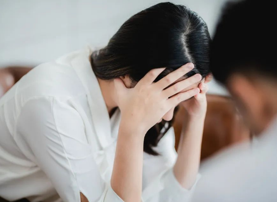 沒食欲、睡眠差、全身乏……這些“長新冠”癥狀有可能是心理疾病撥打96999-3可免費咨詢