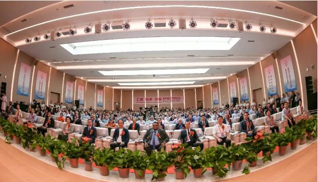 匯聚 同步 創(chuàng)新——首屆國際醫(yī)學高峰論壇紀實