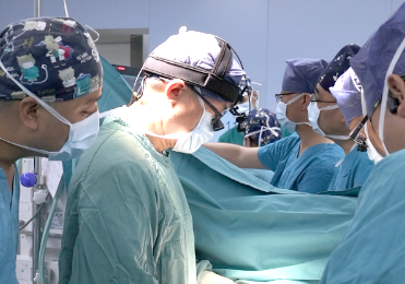 出生1天，草莓大心臟血管錯位，醫(yī)生精雕細(xì)琢重獲“心”生