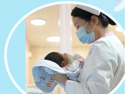 Music！打疫苗時聽神曲，寶寶們的反應(yīng)亮了