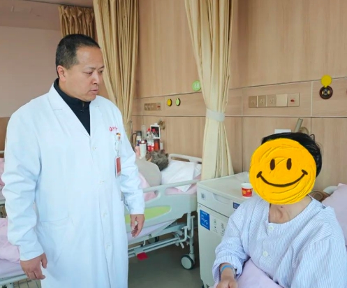 視力模糊、頭暈頭痛？專家：這項(xiàng)顱內(nèi)腫瘤檢查必不可少